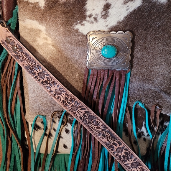 American Darling Crossbody - Picture 3 of 5